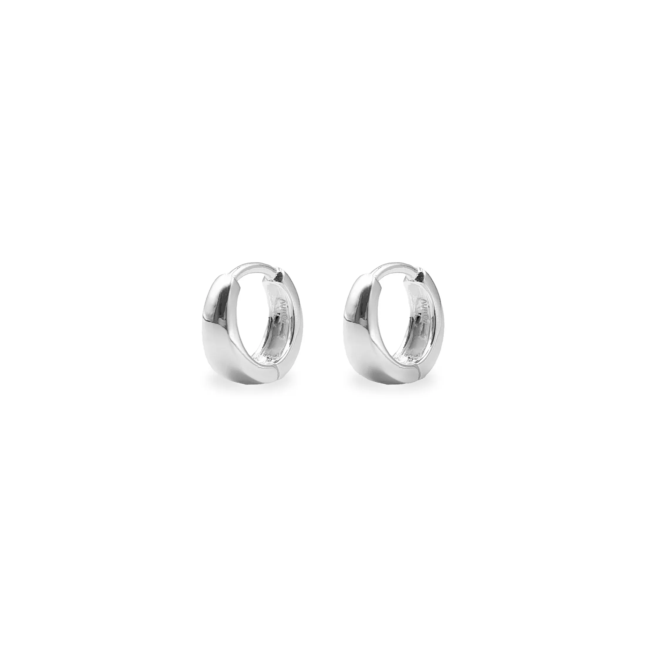 Graduated Huggie Hoop Earrings