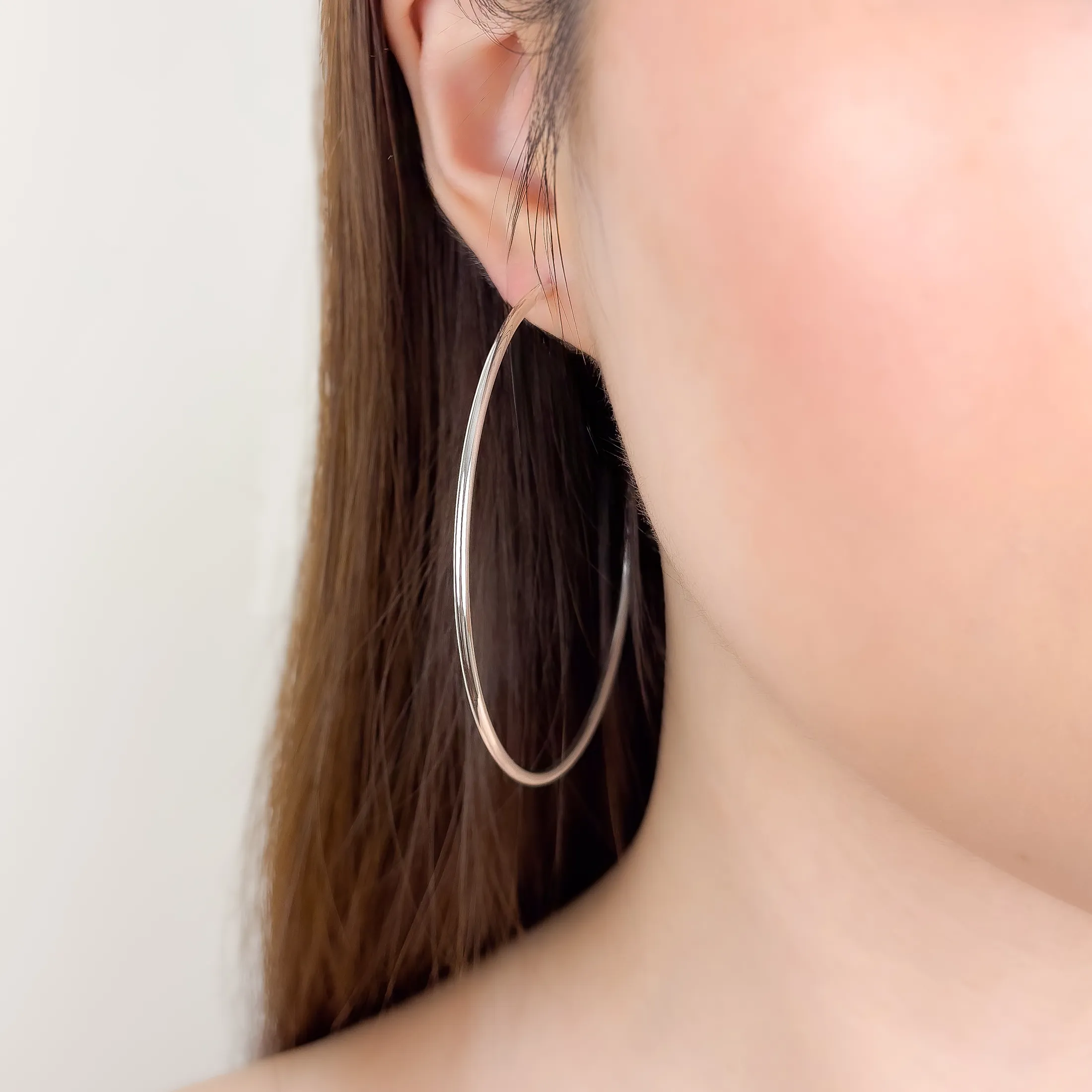 Maxi Svelte Hoop Earrings - alternate view